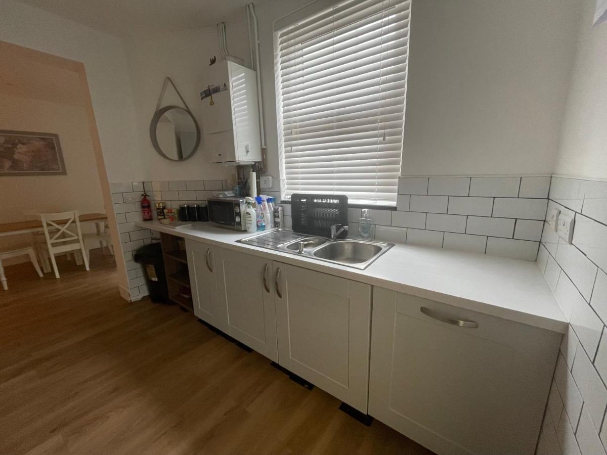 Family Home Copnor Портсмът Екстериор снимка